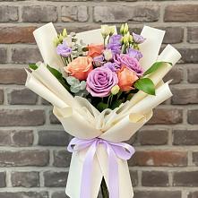 Букет цветов из:  Лизиантусы и Розы #REPLACE_PRED# Поселок имени Куйбышева